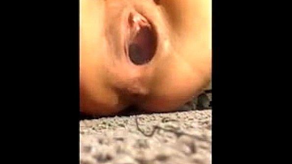 Она восхищается огромными половыми органами чернокожего мужчины и его нежеланием заниматься сексом