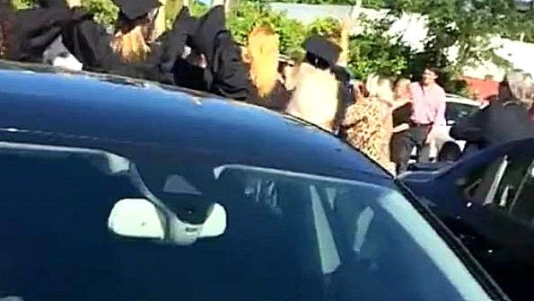 Тонны сперматозоидов в ротовой полости брюнетки с удовлетворением конца