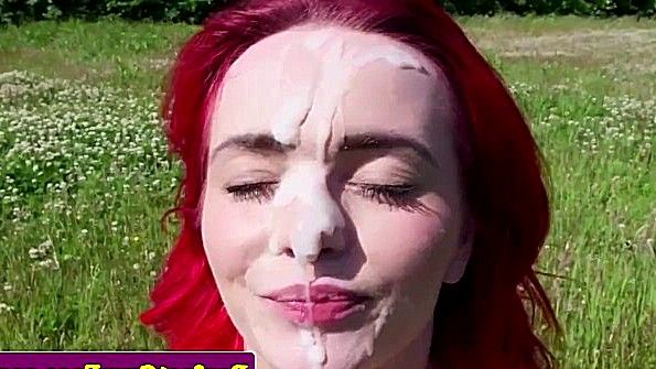 Она подвешивает свою пизду к углу стола и бурно извергает из нее сперму