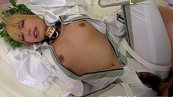 Малышка соглашается на грубый секс с богатым человеком на съемках