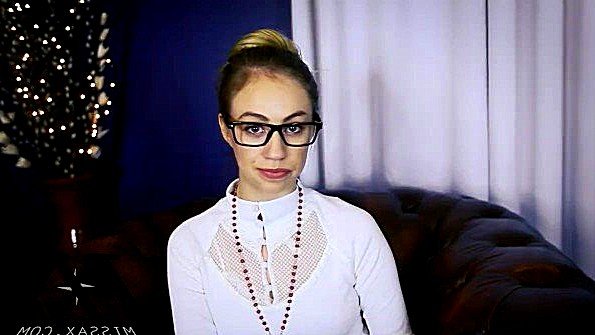 Кровный брат безрассудно трахнул свою сестру и наплевал на мораль