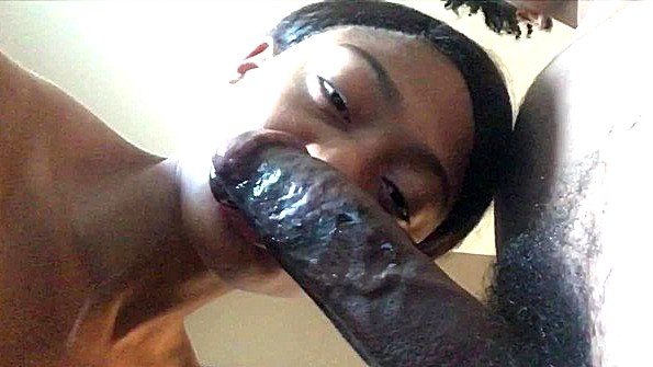 Я принимаю ванну и готов к жаркому сексу