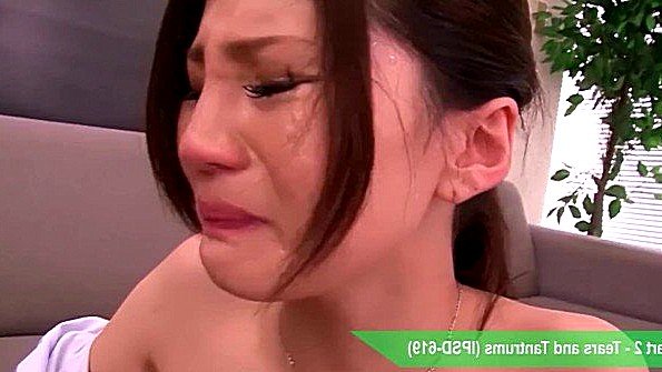 Унижают японскую взрослую женщину, возвращая часть в грубом запое