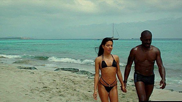 Она соблазнила парня, разносящего пиццу, и занялась с ним сексом