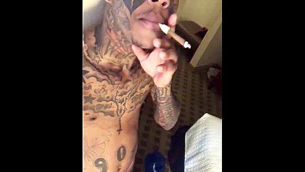 Развратная медсестра занимается сексом с врачом