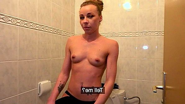 Замужняя женщина пробует кокотку и называет имя своего мужа