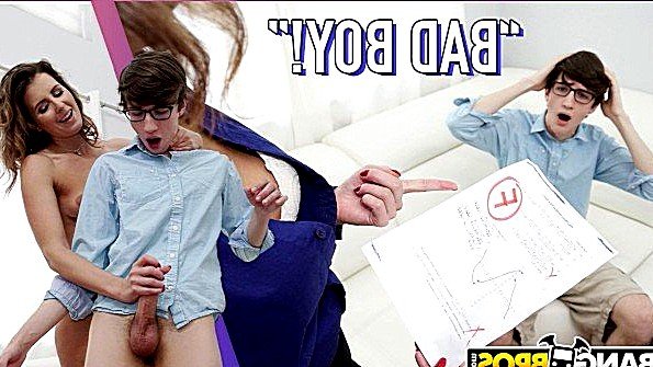 Пышногрудая порномодель в извращенной агрегации