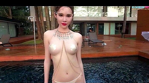 Кровный брат заставил сестру снять покрывало и спать с ней в постели