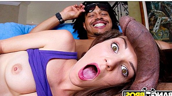 Неряха умело заставила одного парня подарить ей свою сперму