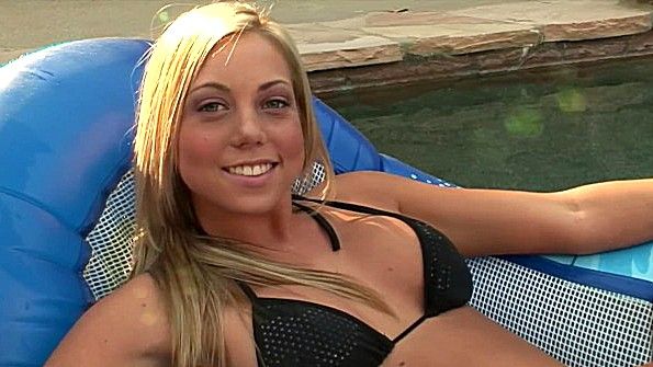 Великолепная парочка занимается классическим сексом