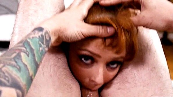 Ученица легко соблазняет своего преподавателя на грубый секс