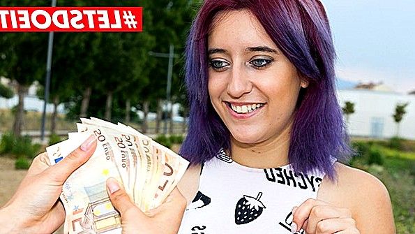 Мисс трахает парня и наслаждается его крутой киской