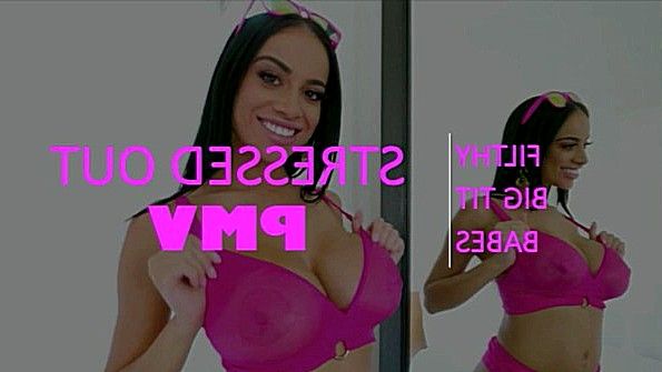 Похотливый флирт легко соблазняет мужчину на секс