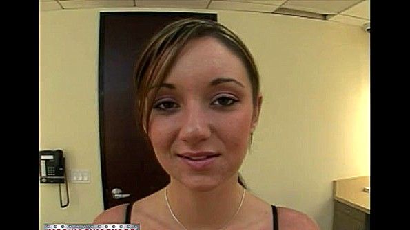 Татуировка шлюха вызывает сексуальное желание