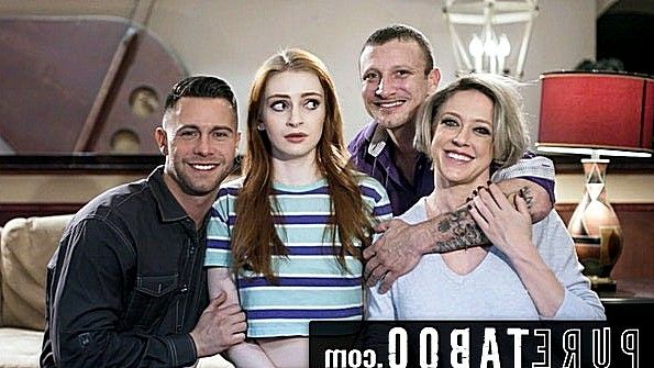 Он не разрешил своей девушке разговаривать по телефону и занялся с ней сексом