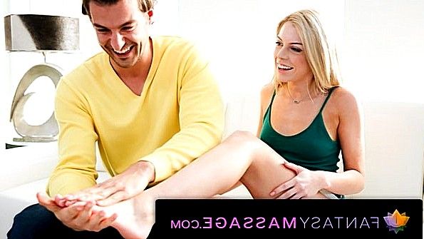 Пышногрудая взрослая женщина не смогла устоять перед соблазном парня