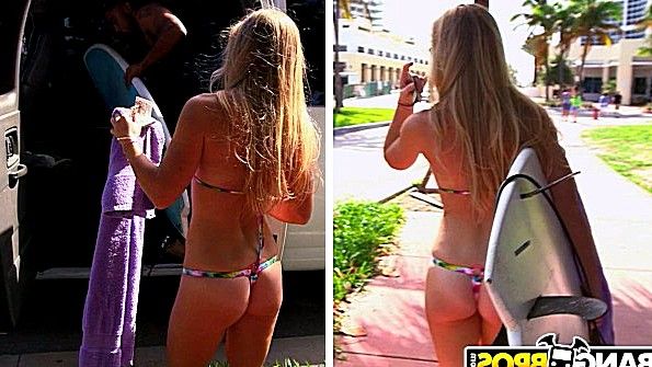 Я прихожу в себя в джакузи и начинаю ее трахать