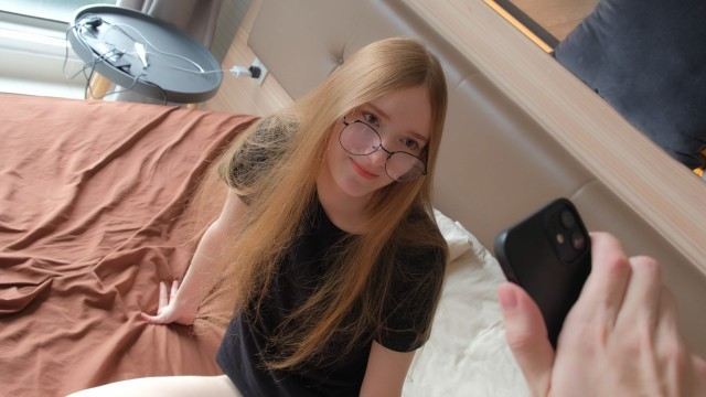 Азиатка-любительница занимается жарким сексом с чернокожим парнем