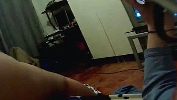 Японская шлюха страстно трахает мужчину