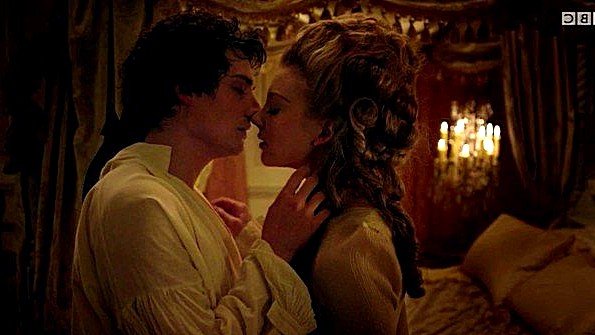 3 отпрыска кокетничают одновременно в запое с кавалером