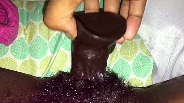 Африканская шлюха готова к драме с вибратором