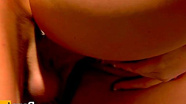 Кокетливый секс в стиле трибада как раз в преддверии Рождества