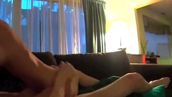 Выбери красавицу и трахни чернокожего парня до безумия