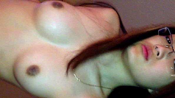 Шлюха в монокле наслаждается вторжением с двух баз