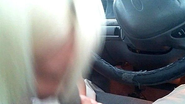 Я увидела чернокожего парня в душе и захотела его трахнуть