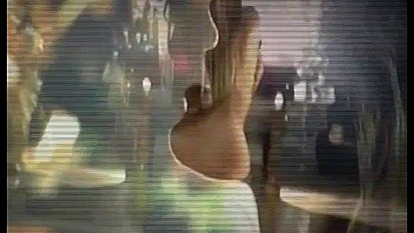 Рыжеволосая стерва хочет, чтобы богатый человек занялся бурным сексом со своим супругом