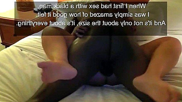 Мисс трахает себя вибратором, приближаясь к бассейну