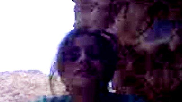 Мисс трахает своего поклонника на стуле